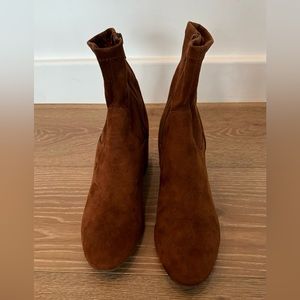 Old Navy Faux Suede Boots (6 1/2)